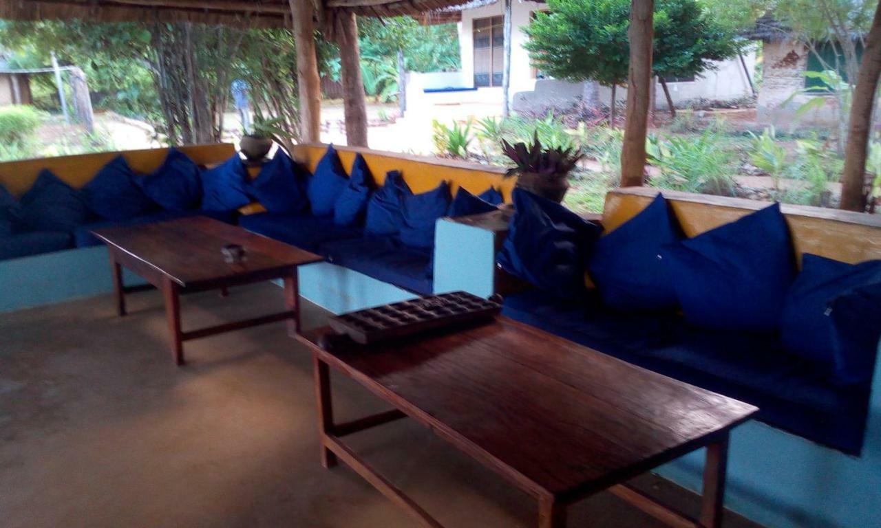 Chole Foxes Lodge Bagian luar foto
